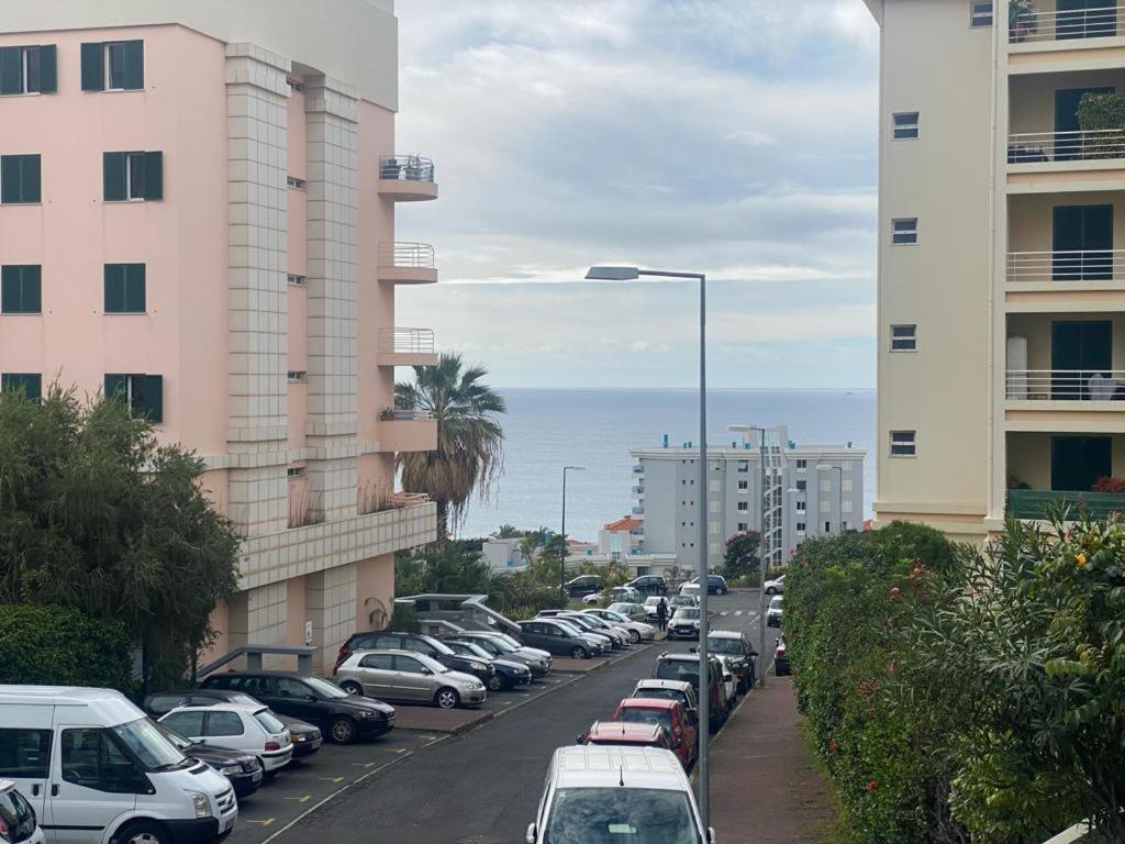 Elephant 2Br Apartment With Terrace, Side Sea View And Pool Access Funchal  Esterno foto